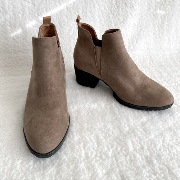 Dr. Scholl's Shoes - Dr. Scholl's NWOB Women's London Brown Suede Ankle Boots, Size 7.5/8M